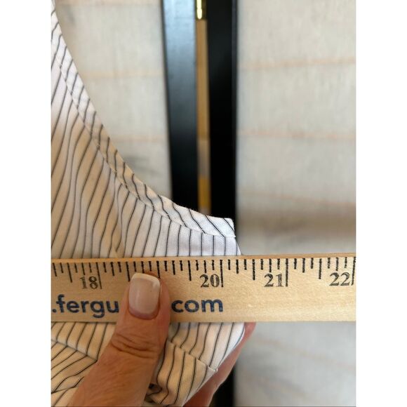 Banana Republic Striped Button Front Camisole Tank Top Women’s Large White Black - Picture 6 of 6